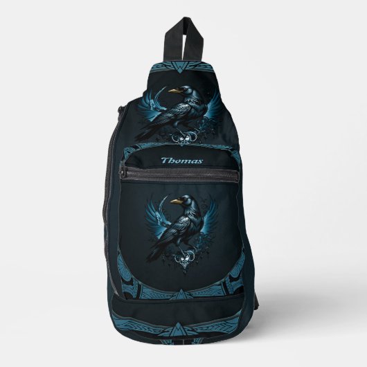 Majestic Black raven auf einem verzierten Crossbody Bag (Vorderseite)