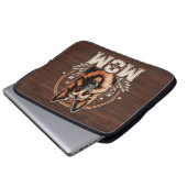 Majestic Bond: Gee Vaucher German Shepherd Dog Mam Laptopschutzhülle (Vorne Knopf)