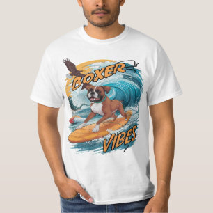 Majestic Boxer Surfer erobert Wellen T-Shirt