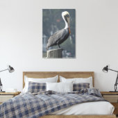 Majestic Brown Pelican auf Holzpfosten Leinwanddruck (Insitu (Schlafzimmer))