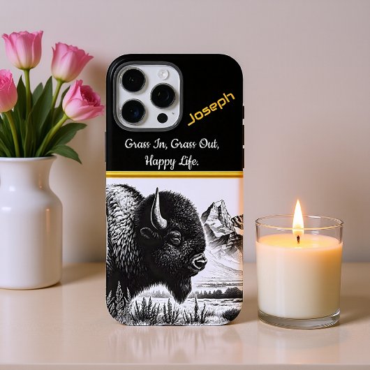 Majestic Buffalo Grazing Near Rugged Mountains Case-Mate iPhone Hülle