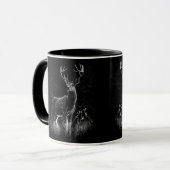 Majestic Deer in der Wildnis - Black&White Art Tasse (Vorderseite Links)