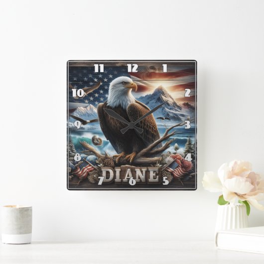 Majestic Eagle auf einer Zweigstelle mit Flagge Quadratische Wanduhr (Zuhause)