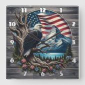 Majestic Eagle gegen die Berglandschaft Quadratische Wanduhr (Vorderseite)