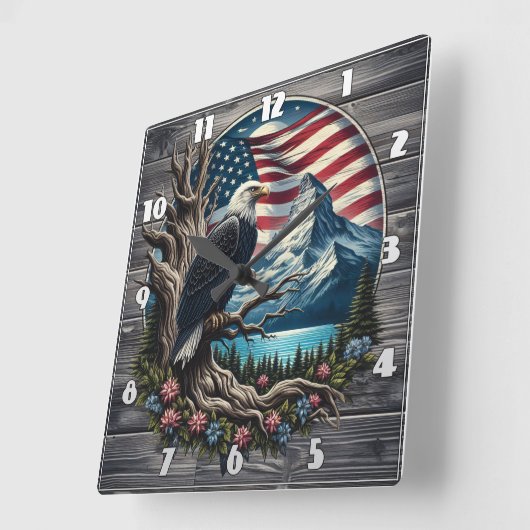 Majestic Eagle gegen die Berglandschaft Quadratische Wanduhr (Winkel)