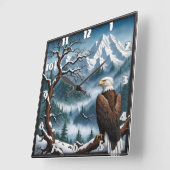 Majestic Eagle inmitten der Landschaft des schneeb Quadratische Wanduhr (Winkel)