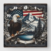 Majestic Eagle mit amerikanischem Flaggenrahmen Quadratische Wanduhr (Vorderseite)