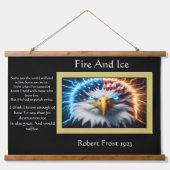 Majestic Eagle mit amerikanischer Fahne Wandteppich Mit Holzrahmen (Vorne)