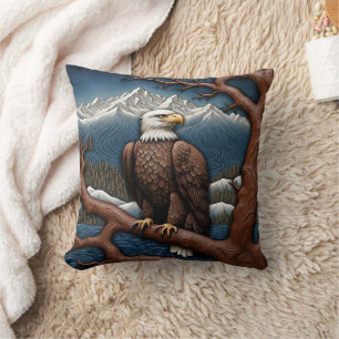 Majestic Eagle vom Serene Mountain Lake Kissen