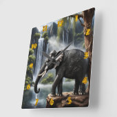 Majestic Elephant von Serene Waterfall bei Morgend Quadratische Wanduhr (Winkel)