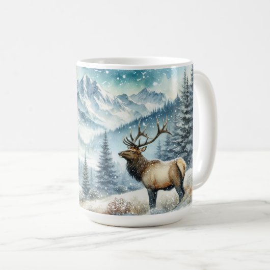 Majestic Elk steht inmitten schneebedeckter Berge Kaffeetasse (VorderseiteRechts)