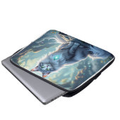 **Majestic Fantasy Cat with Mystical Aura – High F Laptopschutzhülle (Vorne Knopf)