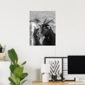 Majestic Goat mit Horns in Nature Poster (Heimbüro)