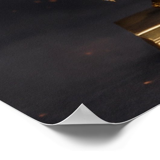 Majestic Grace: Schwarze Frau in Goldkrone Poster (Ecke)