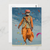 Majestic Indian Elder Kite Fliegen am Strand Postkarte (Vorne/Hinten)