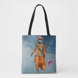 Majestic Indian Elder Kite Fliegen am Strand Tasche