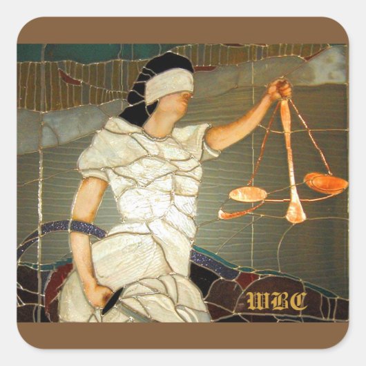 Majestic Lady Justice in verkettetem Glas Design Quadratischer Aufkleber (Vorderseite)