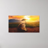 Majestic Lion in Afrika während des Sonnenuntergan Leinwanddruck (Vorderseite)