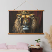 Majestic Lion mit Krontapestät | Royal Jungle K Wandteppich Mit Holzrahmen (Schlafzimmer)