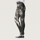 Majestic Monochrome Wild Wolf Leggings (Links)