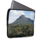 Majestic Mount Sturgeon aus Düneld Laptopschutzhülle (Vorne Rechts)