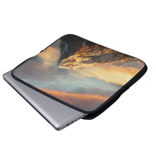 Majestic Mountain Laptopschutzhülle (Vorne Knopf)