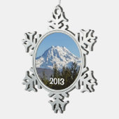 Majestic Mt Rainier Schneeflocken Zinn-Ornament (Rechts)