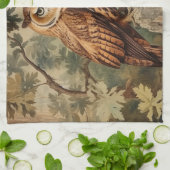 Majestic Owl in einem Wald Geschirrtuch (Gefaltet)