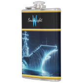 Majestic-Schiff aus Eiswasser bei Nacht Flachmann (Links)