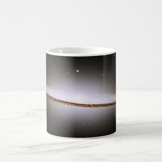 Majestic Sombrero Galaxy Hubble Telescope 2004 Kaffeetasse (Mittel)