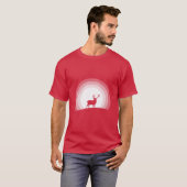 Majestic Stag Silhouette Under Lunar Light T-Shirt (Vorne ganz)