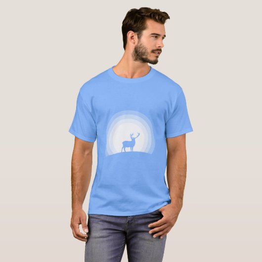 Majestic Stag Silhouette Under Lunar Light T-Shirt (Vorne ganz)