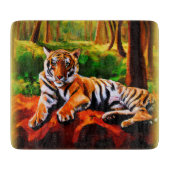 "Majestic Tiger Resting in the Wild". Jetzt kaufen Schneidebrett (Vorderseite)