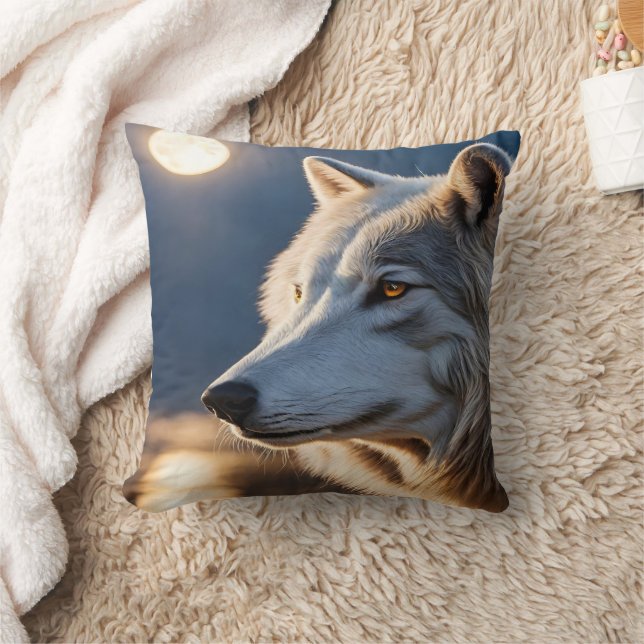 Majestic Wolf Gazan bei voller Mondreflektion Kissen (Decke)