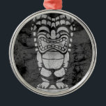 Makapuu Beach Hawaiian Laughi Tiki Batik Silbernes Ornament<br><div class="desc">Ein lachendes Tiki-Design mit einer Batik-Textur überall. Diese Karte erinnert an die Entwürfe,  die in Vintagen Aloha-Shirts in den 40er und 50er Jahren verwendet wurden. Dieses Design ist in mehreren Farben erhältlich.</div>
