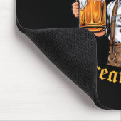 Make Great Again Lustiger Trump Trinkt Bier Prost Mousepad (Ecke)
