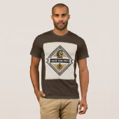 Make Your Move – Chess Piece Design T-Shirt (Vorne ganz)