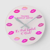 Makeup Artist MUA Pink Lipstick-Wall-Uhr Runde Wanduhr (Vorderseite)