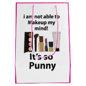Makeup Funny Pun Makeup Mittlere Geschenktüte (Rückseite)