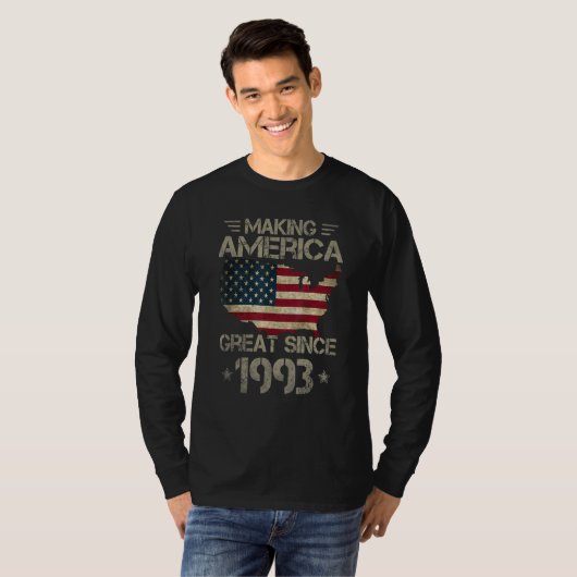 Making America Great Since 1993 USA Flag Retro Bir T-Shirt (Vorne ganz)