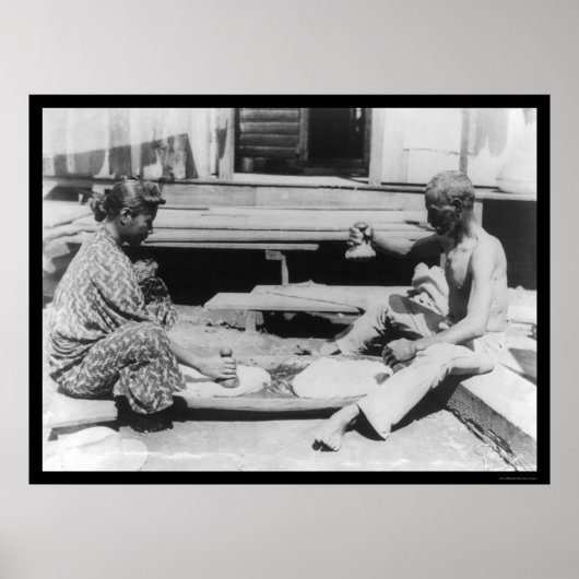 Making Poi in Hawaii 1908 Poster (Vorne)