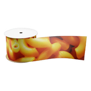 Makkaroni mit Käse auf Silk Band Satinband
