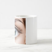 Makro der weiblichen Augen Kaffeetasse (Mittel)