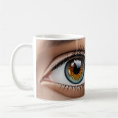Makro der weiblichen Augen Kaffeetasse (Links)