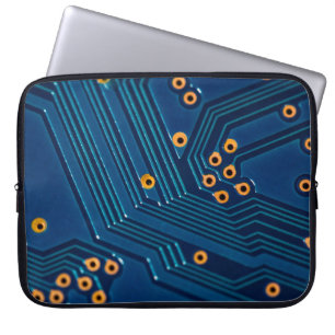 Makro Nahaufnahme einer elektronischen Computerpla Laptopschutzhülle