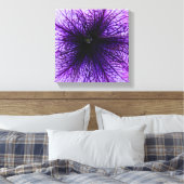 Makrofotografie mit lila Blume Leinwanddruck (Insitu (Schlafzimmer))