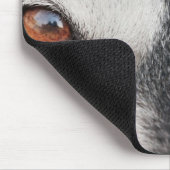 Malamute-Hundebrown-Augen Mousepad (Ecke)