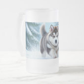 Malamute-Welpe im Schnee Mattglas Bierglas (Vorderseite Links)