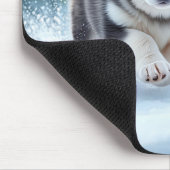 Malamute-Welpe im Schnee Mousepad (Ecke)
