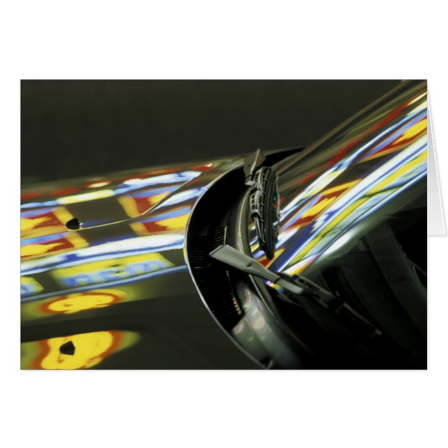 Malaysia, Melaka. Neonreflektionen im Auto (Vorderseite (Horizontal))